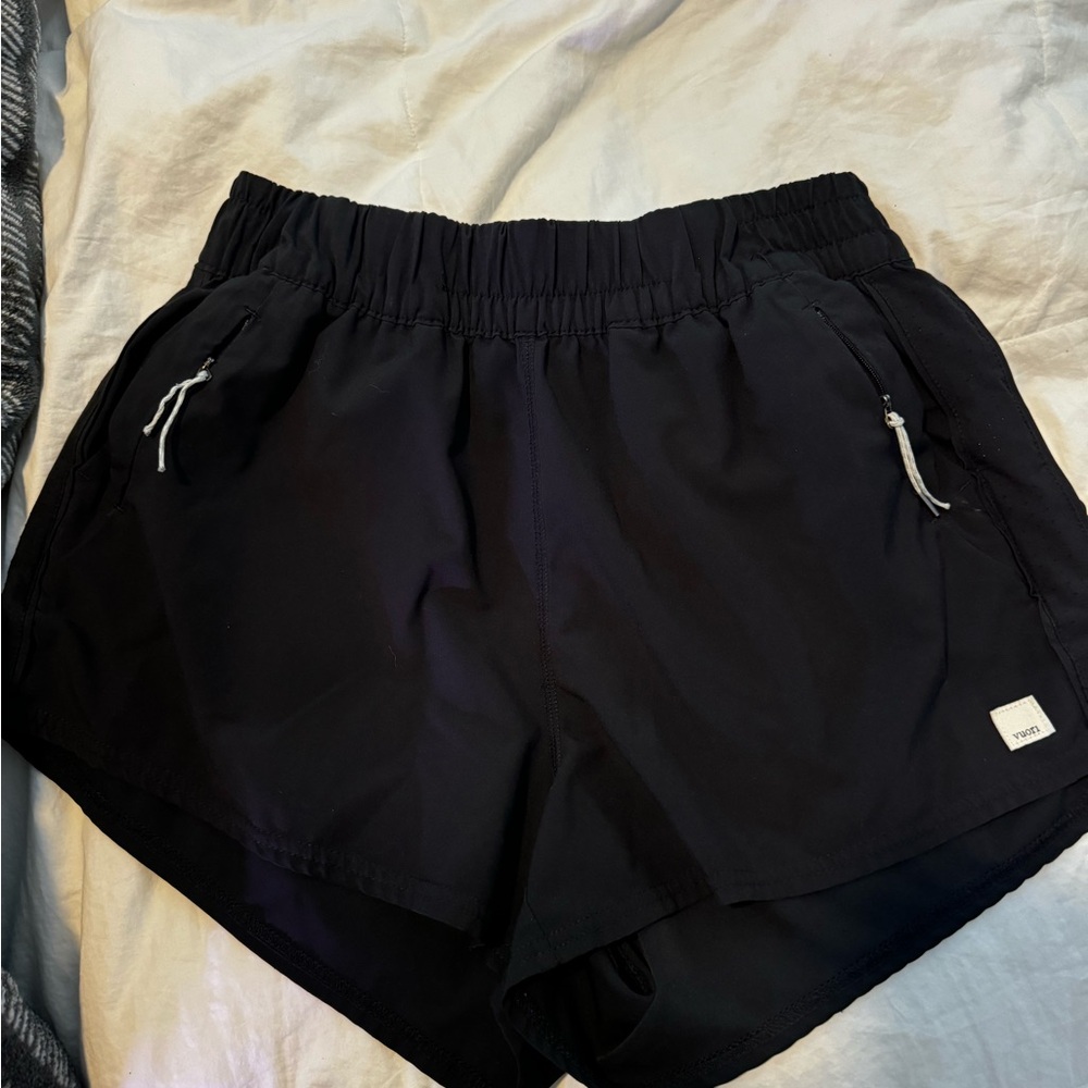 Vuori Women's Dash Running Shorts, Black, Size Medium excellent condition
